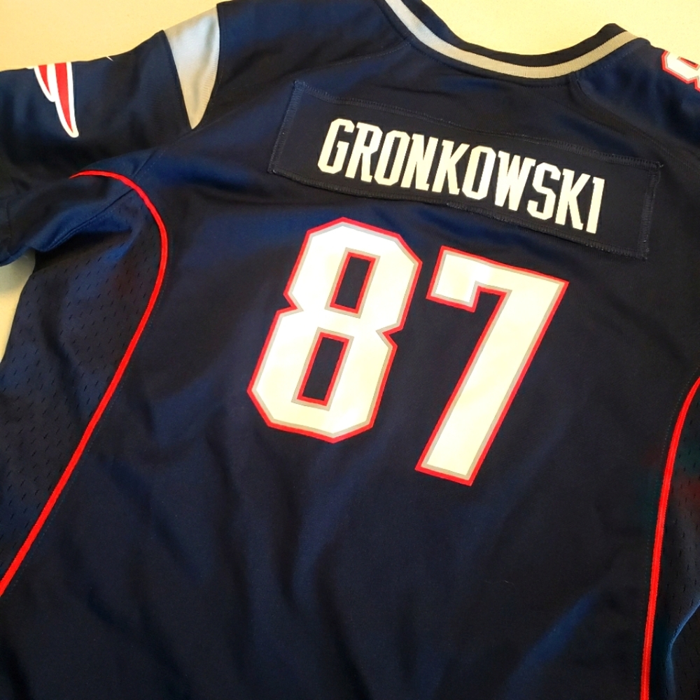 Official Nike Patriot's  "Gronkowski" NFL Women's S V-neck
